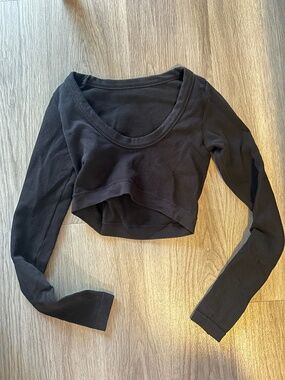 Alo Seamless Ribbed Cropped Serene Long Sleeve - Black XS